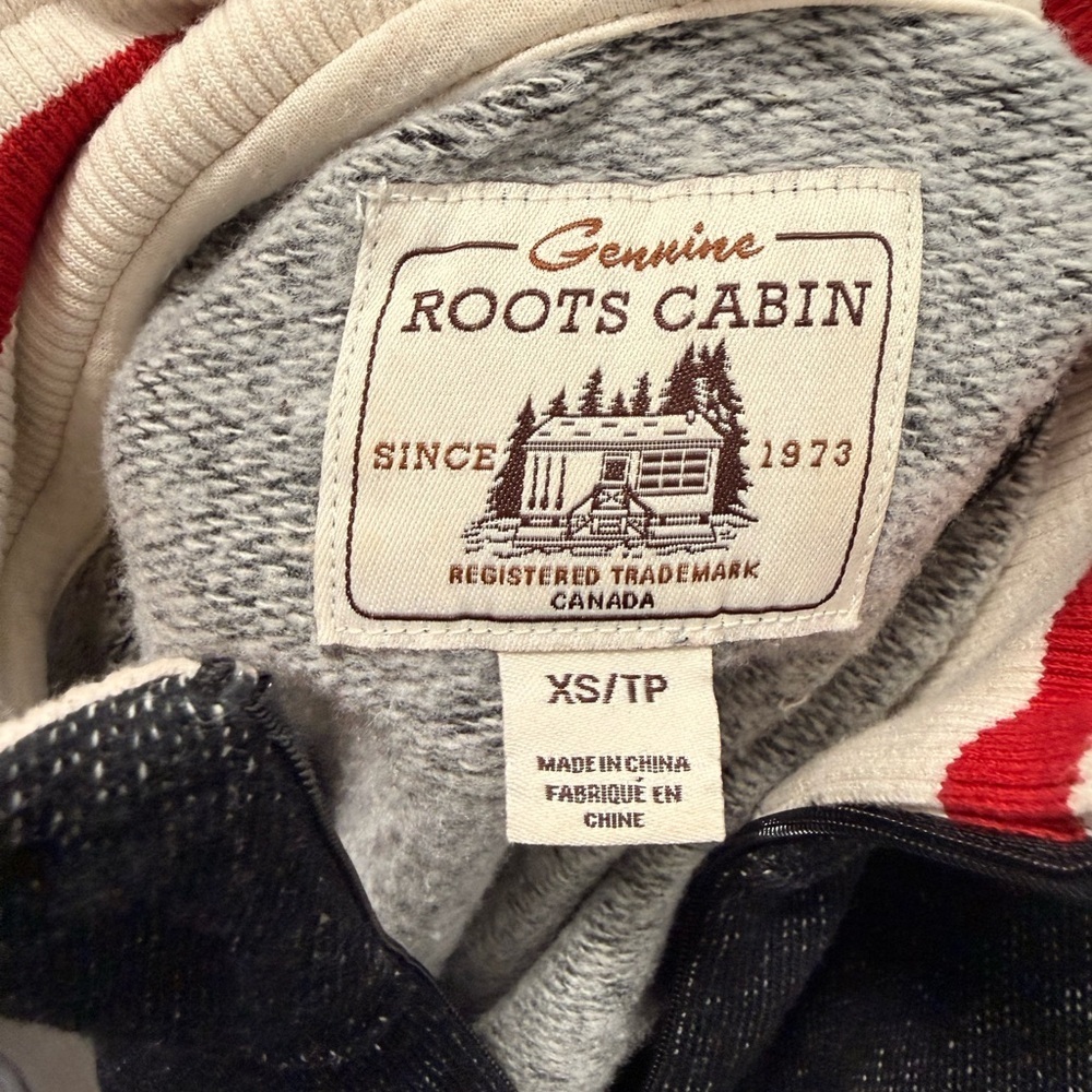 Roots Cabin Fleece Stein Sweatshirt Black Pepper Womens size XS - Picture 6 of 7